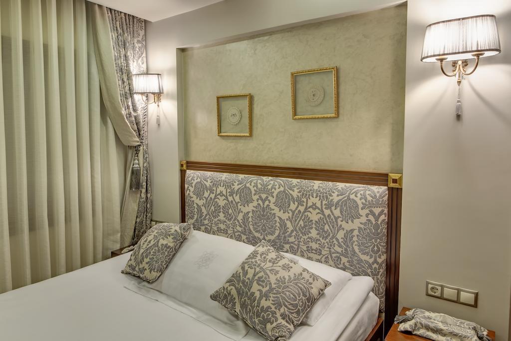 Bulbul Yuvasi Boutique Hotel Foça Exteriör bild